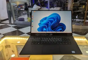 New Laptop Dell XPS 15 8GB Intel Core I7 SSD 256GB