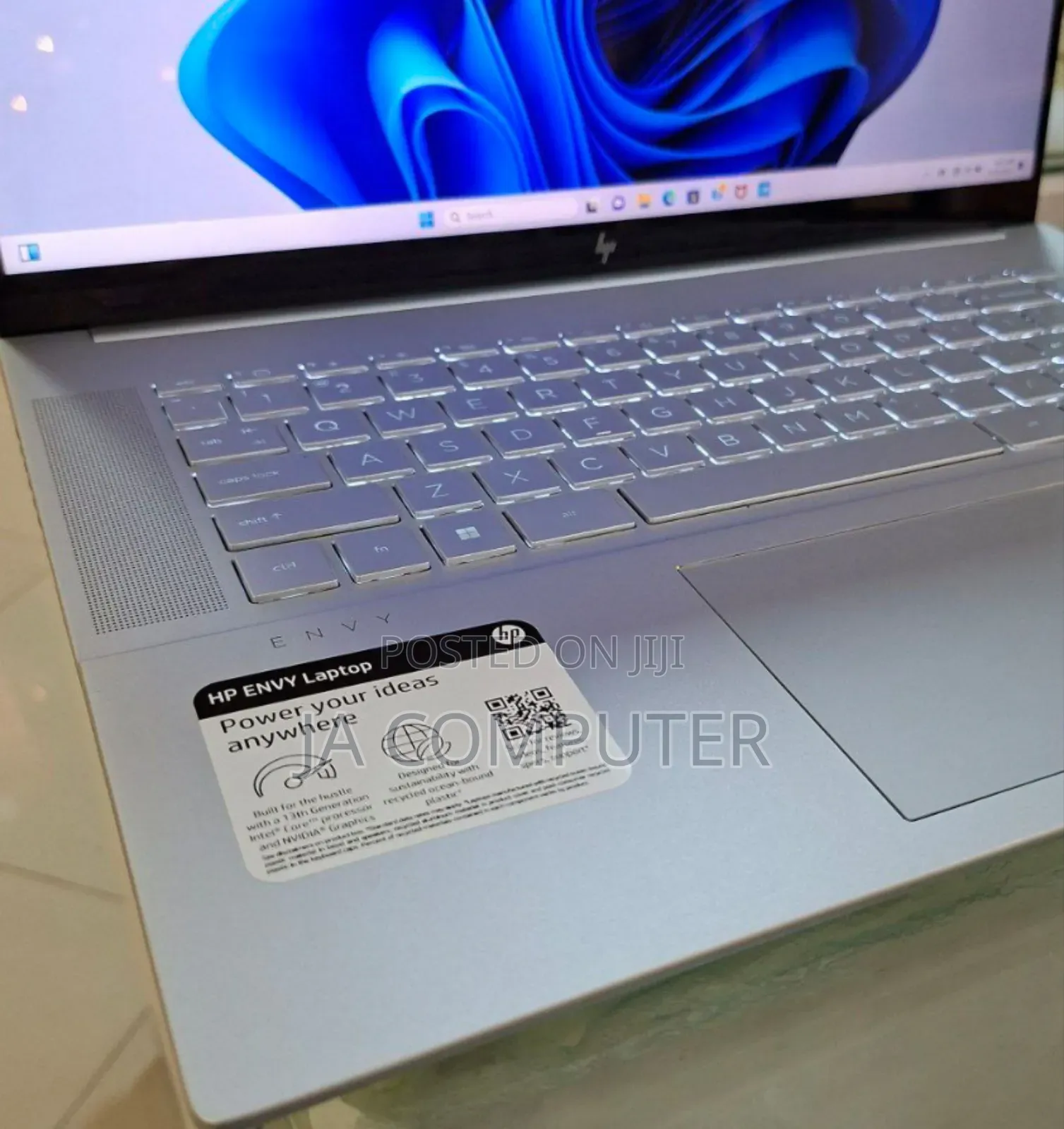 New Laptop HP Envy 13 16GB Intel Core I7 SSD 1T