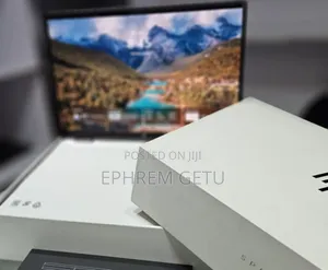 New Laptop HP Spectre 14 32GB Intel Core Ultra 7 SSD 1T