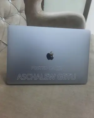 New Laptop Apple MacBook Pro 2017 16GB Intel Core I7 SSD 512GB