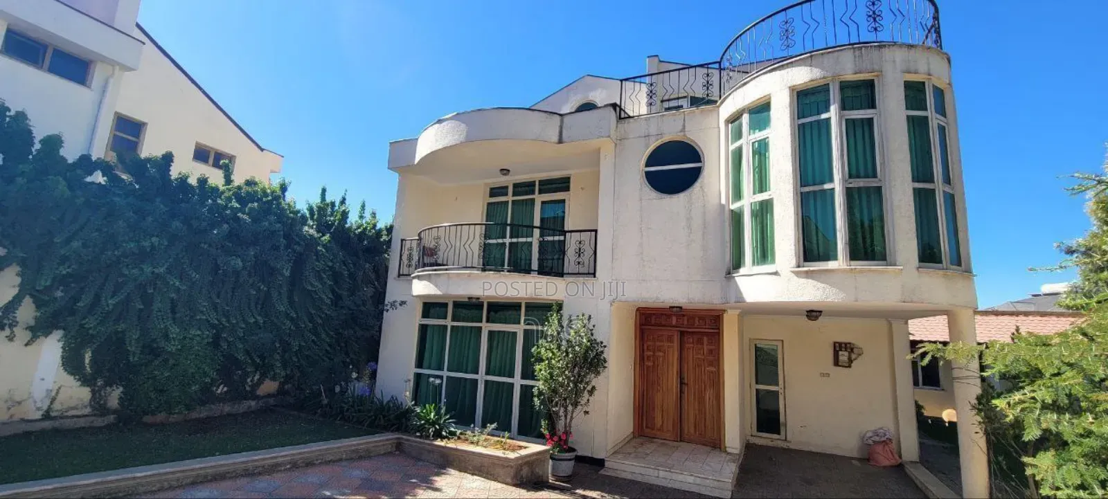 5bdrm House in በአስቸኳይ የሚሸጥ G+1+T, Bole for sale