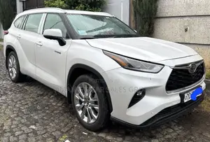 Toyota Highlander 2024 White