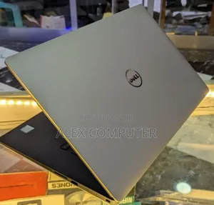 New Laptop Dell XPS 15 8GB Intel Core I5 SSD 256GB