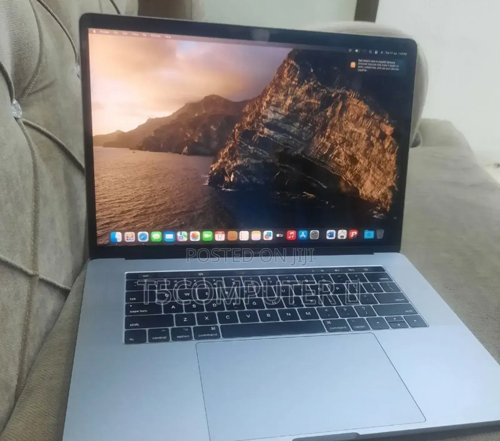 New Laptop Apple MacBook Pro 2017 16GB Intel Core I7 SSD 512GB