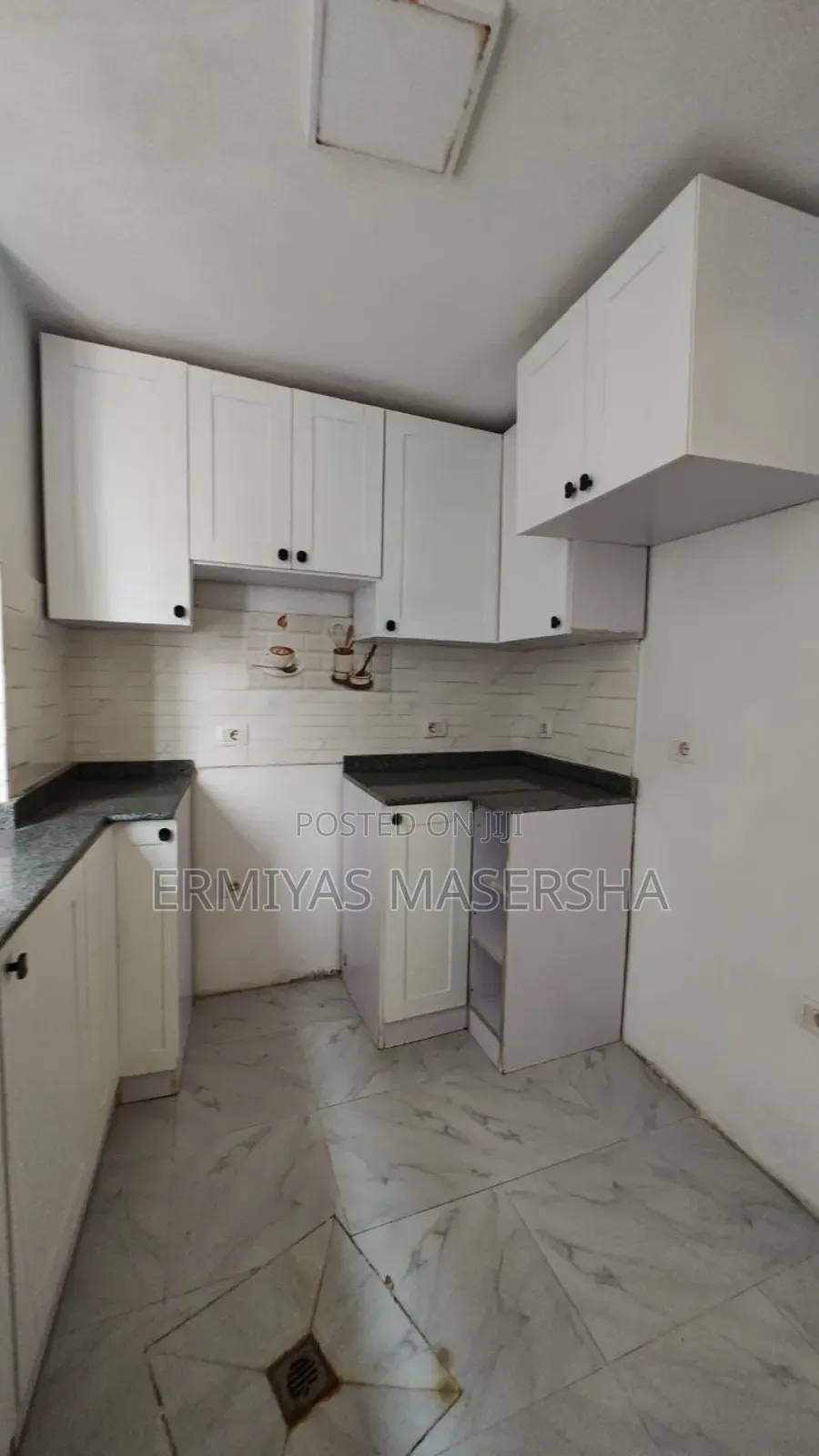 Furnished 3bdrm Apartment in Yeka for sale