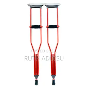 Crutches走到axillary Crutches同一crutches與會crutches鬥士crutches