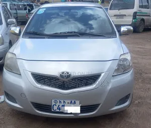 Toyota Yaris 2009 Silver