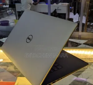 New Laptop Dell XPS 15 8GB Intel Core I5 SSD 256GB