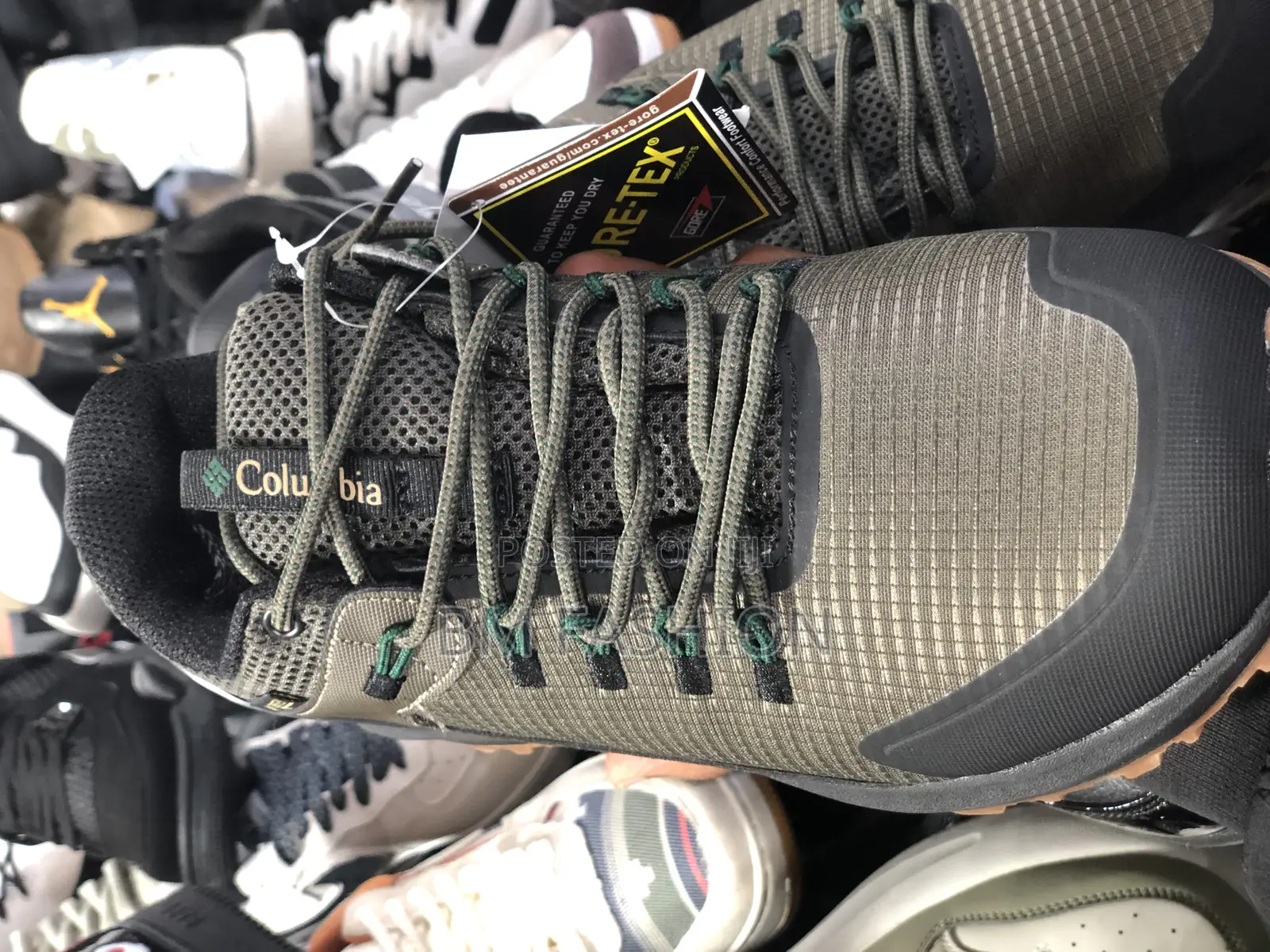Columbia Quality Waterproof Fashion Sneaker