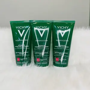 Vichy Laboratoires Normaderm