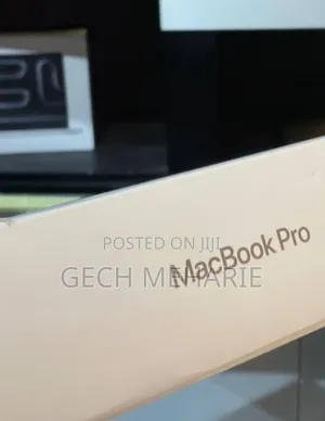New Laptop Apple MacBook Pro 2021 M1 16GB Apple M1 Pro SSD 512GB