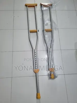 ክራንች¡Underarm Walking Crutches Accommodates Different Height