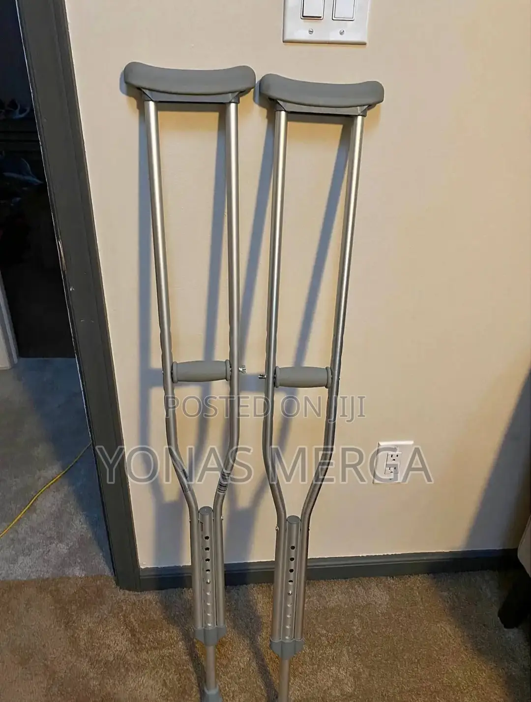Crutches Are Adaptable for the User妲ءprice Per Pack of 2unit