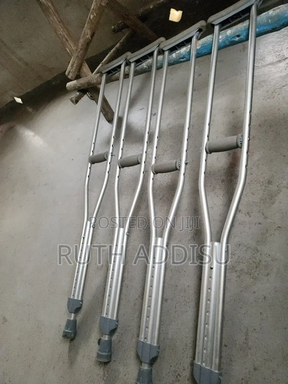 Crutches地震crutches太空crutches跟上crutches亞太axillary_crutches