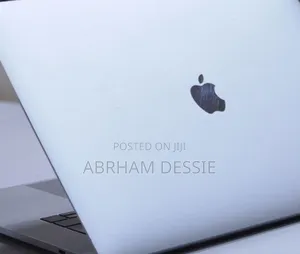 New Laptop Apple MacBook Pro 2017 16GB Intel Core I7 SSD 512GB