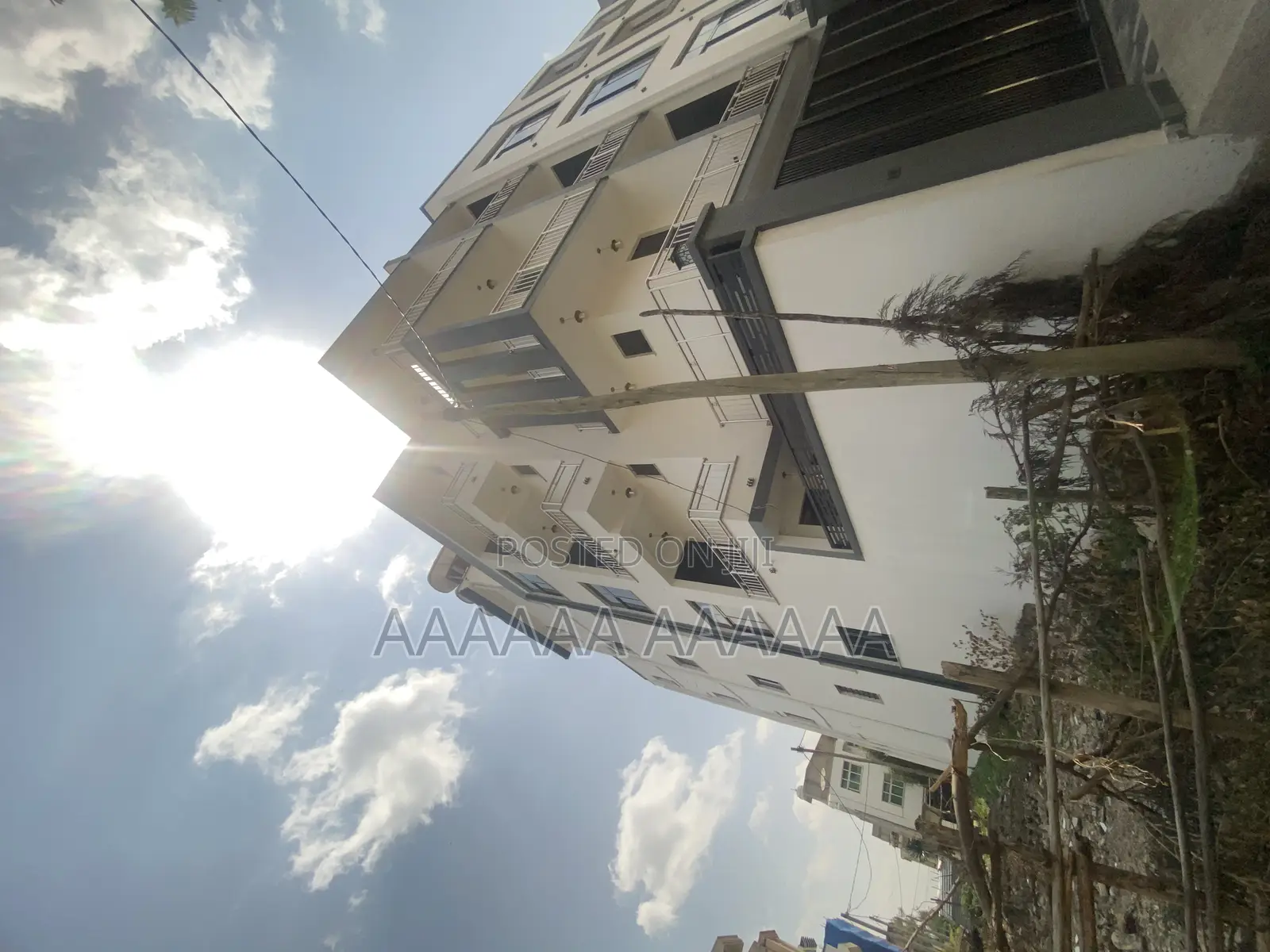 9bdrm House in Bole for sale