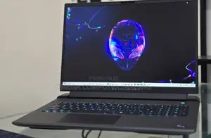 New Laptop Alienware M17x R2 32GB Intel Core i9 SSD 1T