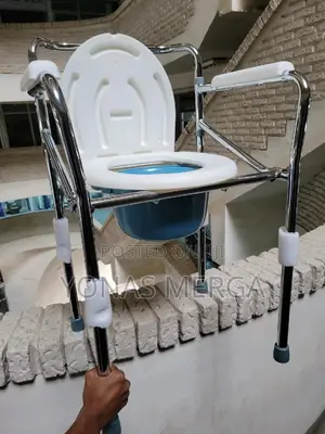 Toilet Chair塭ذ Drop-Arm Commodeا丹showering Can Be Safe