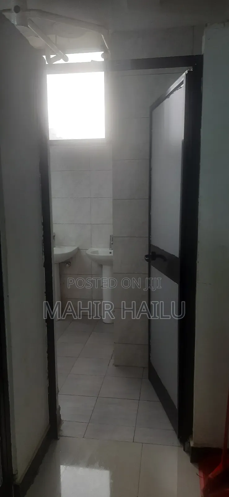 4ተኛ ላይ ነው ለቢሮ አገልግሎት