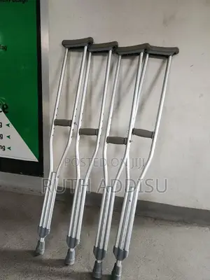 Crutches前面axillary Bilateral Crutches米酒crutches因素crutches