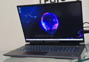 New Laptop Alienware M17x R2 32GB Intel Core I9 SSD 1T