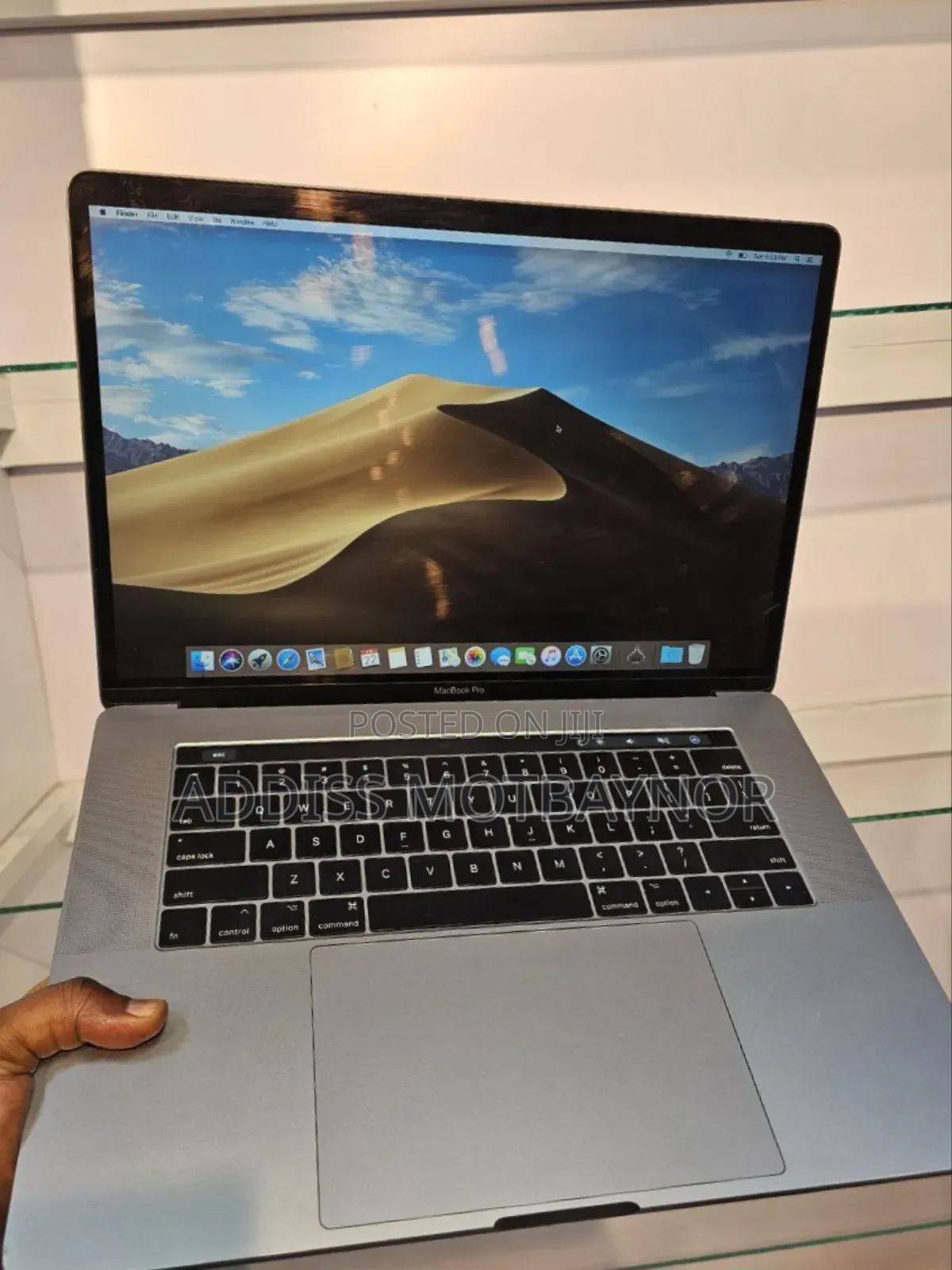 New Laptop Apple MacBook 2017 16GB Intel Core I7 SSD 512GB