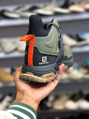 Salomon X Ultra 4 GTX Wide Hiking Shoe Made in Vietnam