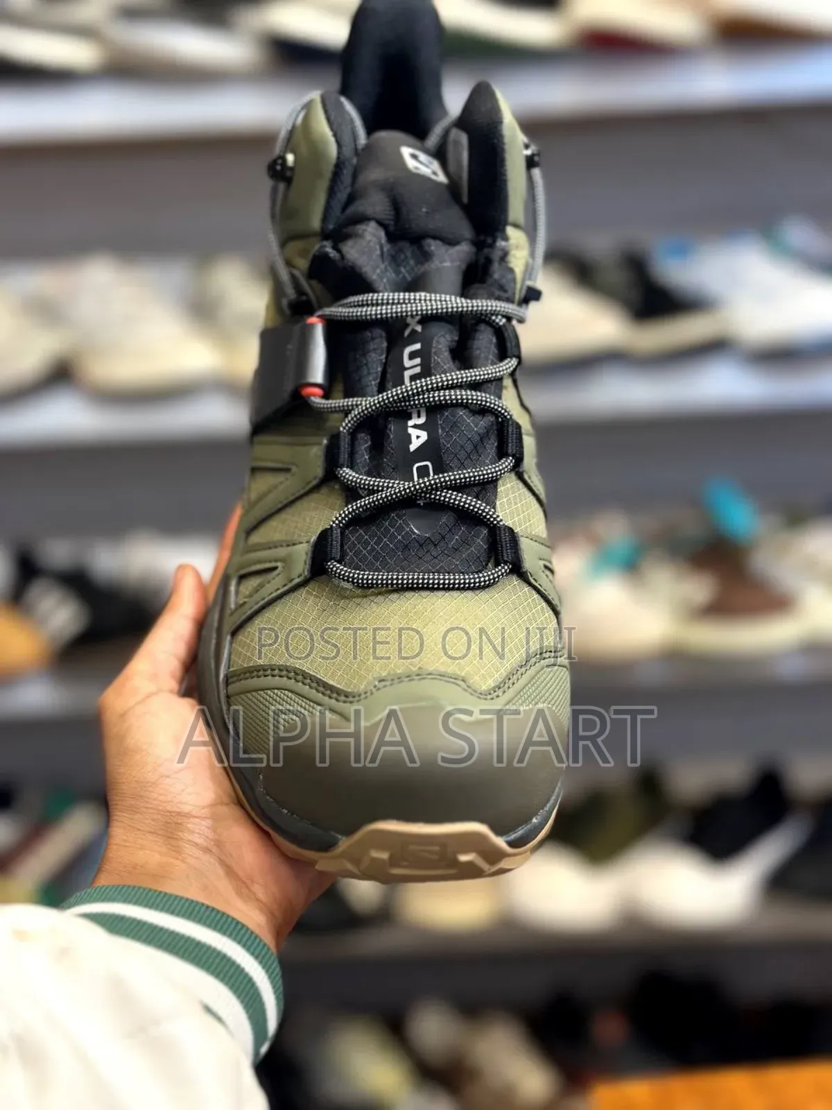 Salomon X Ultra 4 GTX Wide Hiking Shoe Made in Vietnam