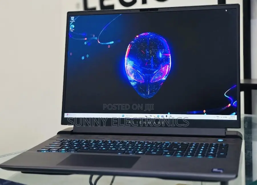 New Laptop Alienware M17x R2 32GB Intel Core I9 SSD 1T