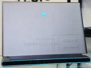 New Laptop Alienware M17x R2 32GB Intel Core I9 SSD 1T