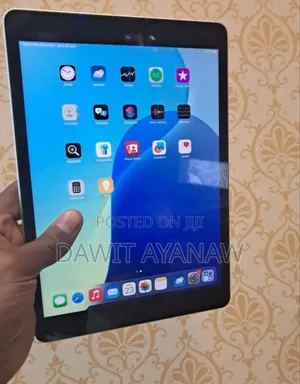 New Apple iPad 10.2 (2019) 64 GB Silver