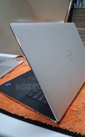 New Laptop Dell XPS 15 16GB Intel Core I7 SSD 512GB