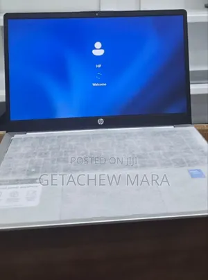 New Laptop HP 14-Dq1025cl 8GB Intel Core I5 SSD 512GB