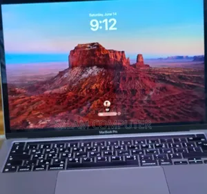 New Laptop Apple MacBook Pro 2022 M2 8GB Apple M2 SSD 256GB