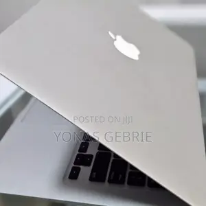 New Laptop Apple MacBook Air 2011 4GB Intel Core i5 SSD 128GB