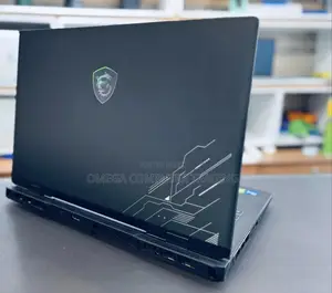 New Laptop MSI Vector 17 HX AI A2XWJG 16GB Intel Core i7 SSD 1T
