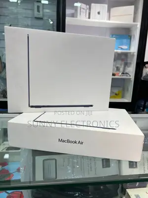 New Laptop Apple MacBook Air 2024 M3 13-Inch 16GB Apple M3 SSD 256GB