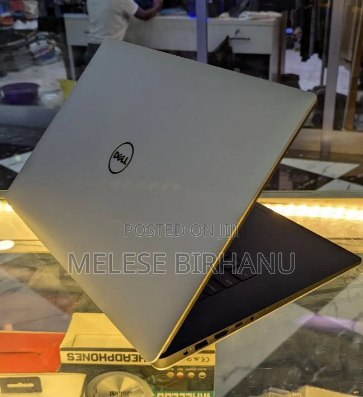 New Laptop Dell XPS 15 8GB Intel Core I5 SSD 256GB