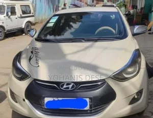 Hyundai Elantra 2015 White
