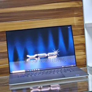 New Laptop Dell XPS 15 16GB Intel Core I7 SSD 512GB