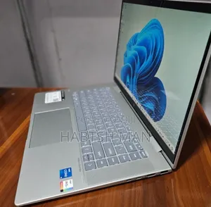 New Laptop HP Envy X360 8GB Intel Core I5 SSD 512GB
