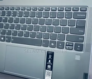 New Laptop Lenovo Yoga 7i 8GB AMD Ryzen 5 SSD 512GB
