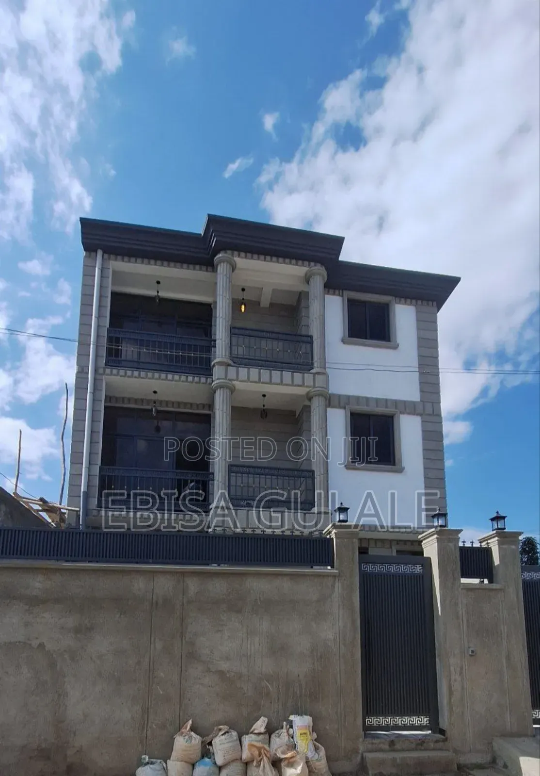 Furnished 8bdrm Farm House in Yeka for rent