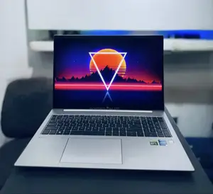 New Laptop HP ZBook Firefly 16 G10 16GB Intel Core i7 SSD 1T