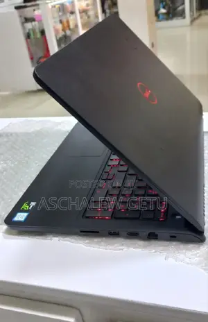 New Laptop Dell Inspiron 15 5577 8GB Intel Core I7 SSD 512GB