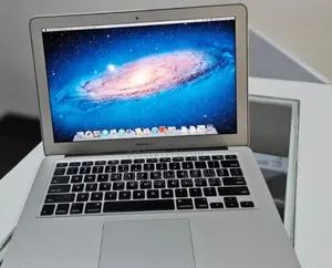 New Laptop Apple MacBook Air 2011 4GB Intel Core I5 SSD 128GB