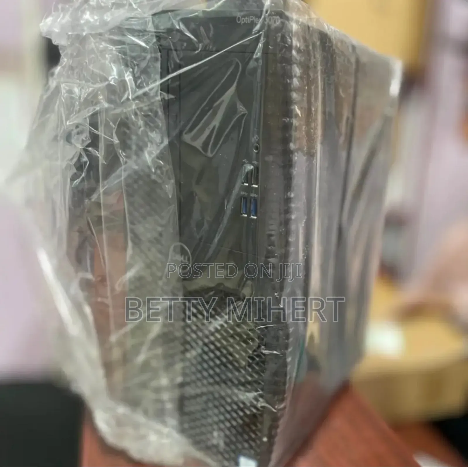 Desktop Computer Dell OptiPlex 3070 8GB Intel Core I5 HDD 1T
