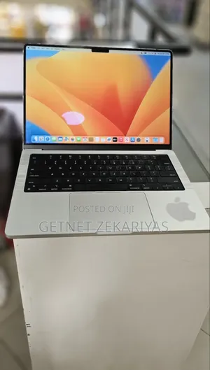 New Laptop Apple MacBook Pro M1 16GB Apple M1 Pro SSD 512GB