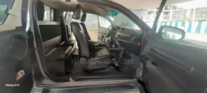 Toyota Hilux 2017 Gray