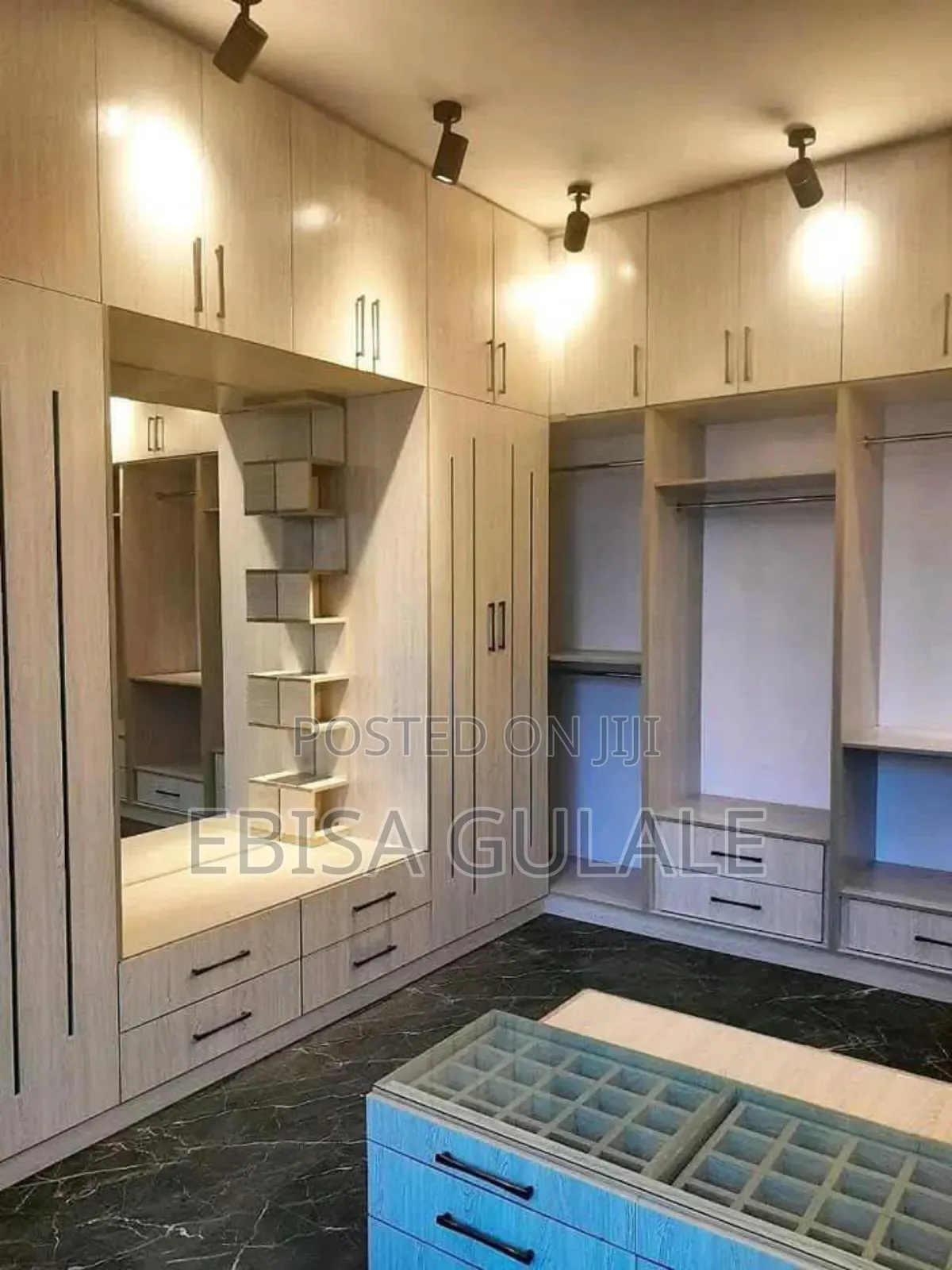 Furnished 9bdrm Farm House in Yeka for sale